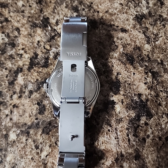 Women's Fossil Watch -  Silver Band, Rhinestone Bezel, and Green Face - Picture 2 of 3